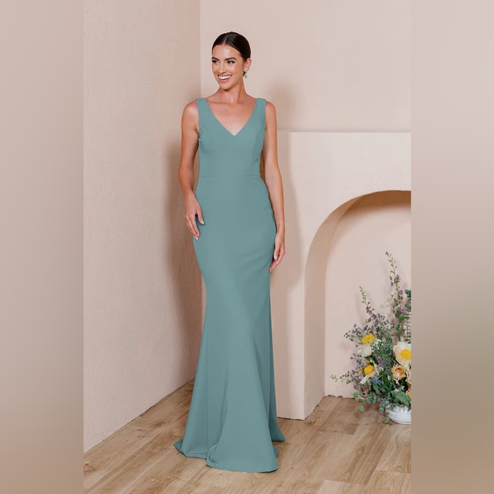 Revelry Dakota Crepe Dress - Rosemary Size 12